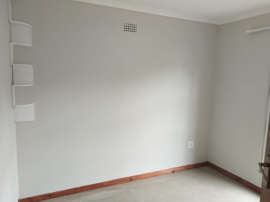 To Let 4 Bedroom Property for Rent in Welcome Glen Western Cape